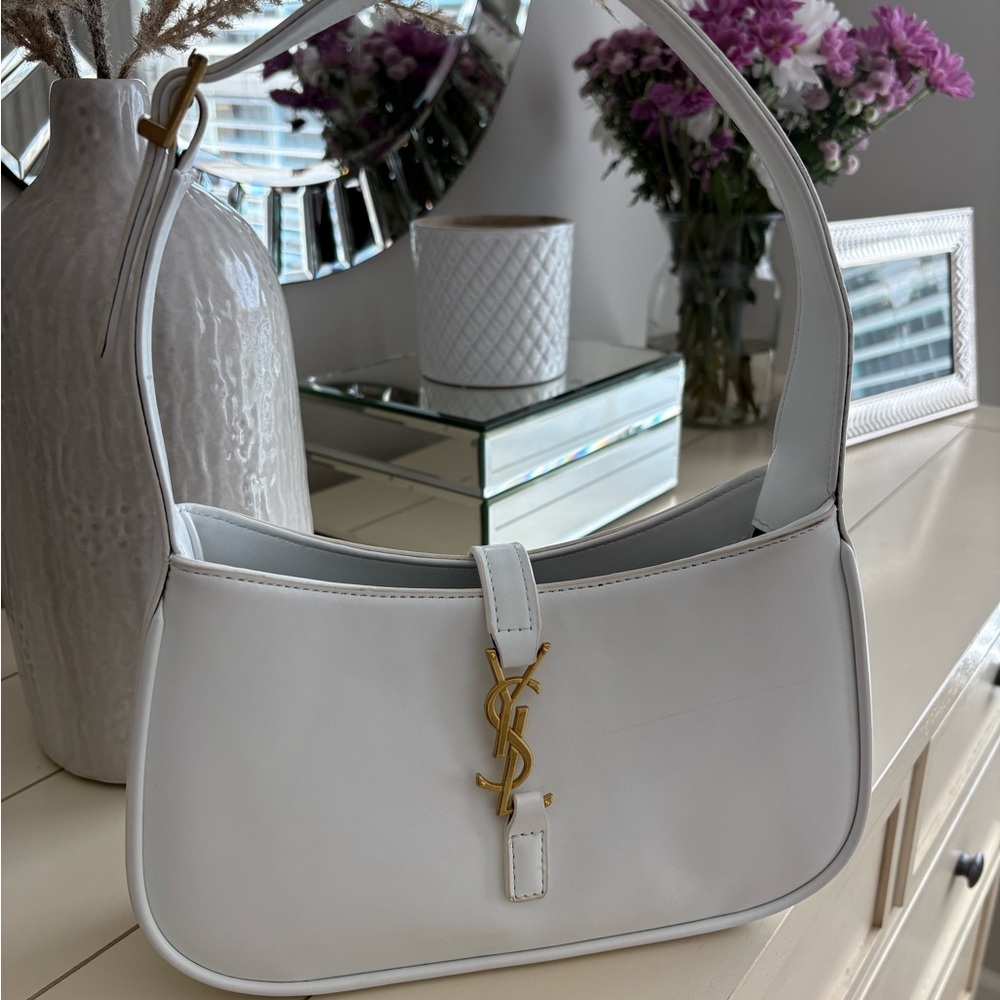 Yves Saint Laurent White Shoulder Bag